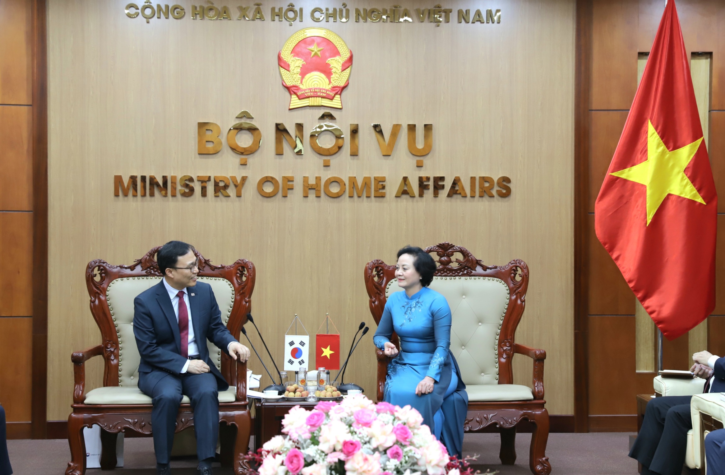 Bộ trưởng Phạm Thị Thanh Trà tiếp xã giao Đại sứ Hàn Quốc tại Việt Nam